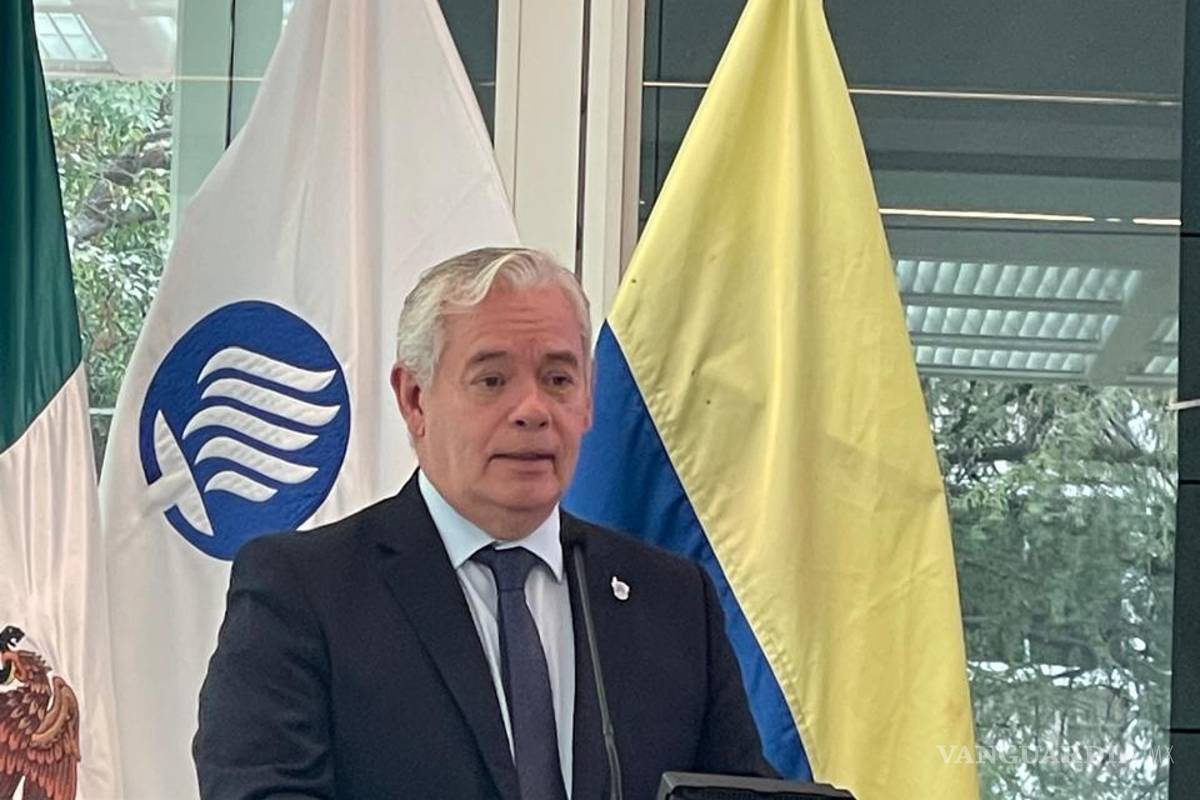 $!Mario Adrián Flores, vicepresidente de la región Monterrey del Tec de Monterrey, habla este martes durante una rueda de prensa en la ciudad de Monterrey.