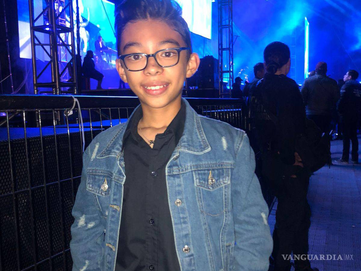 $!Jorge subió al escenario con ChristianNodal la noche del viernes en Saltillo.