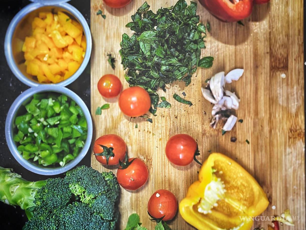 $!Los vegetales hechos en freidora de aire tienen una textura más crujiente.