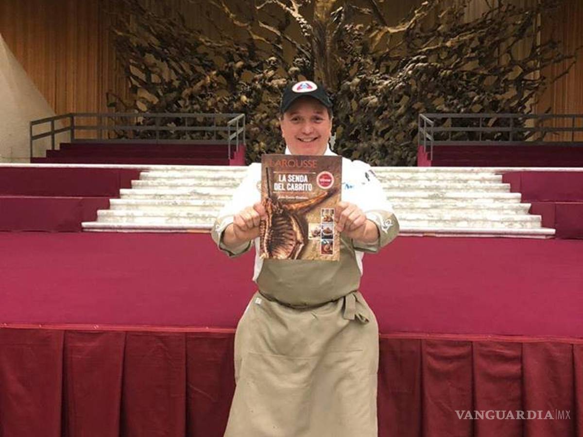 $!El Papa Francisco comerá cabrito, tortillas de harina y machacado con huevo gracias al chef saltillense Juan Ramón Cárdenas