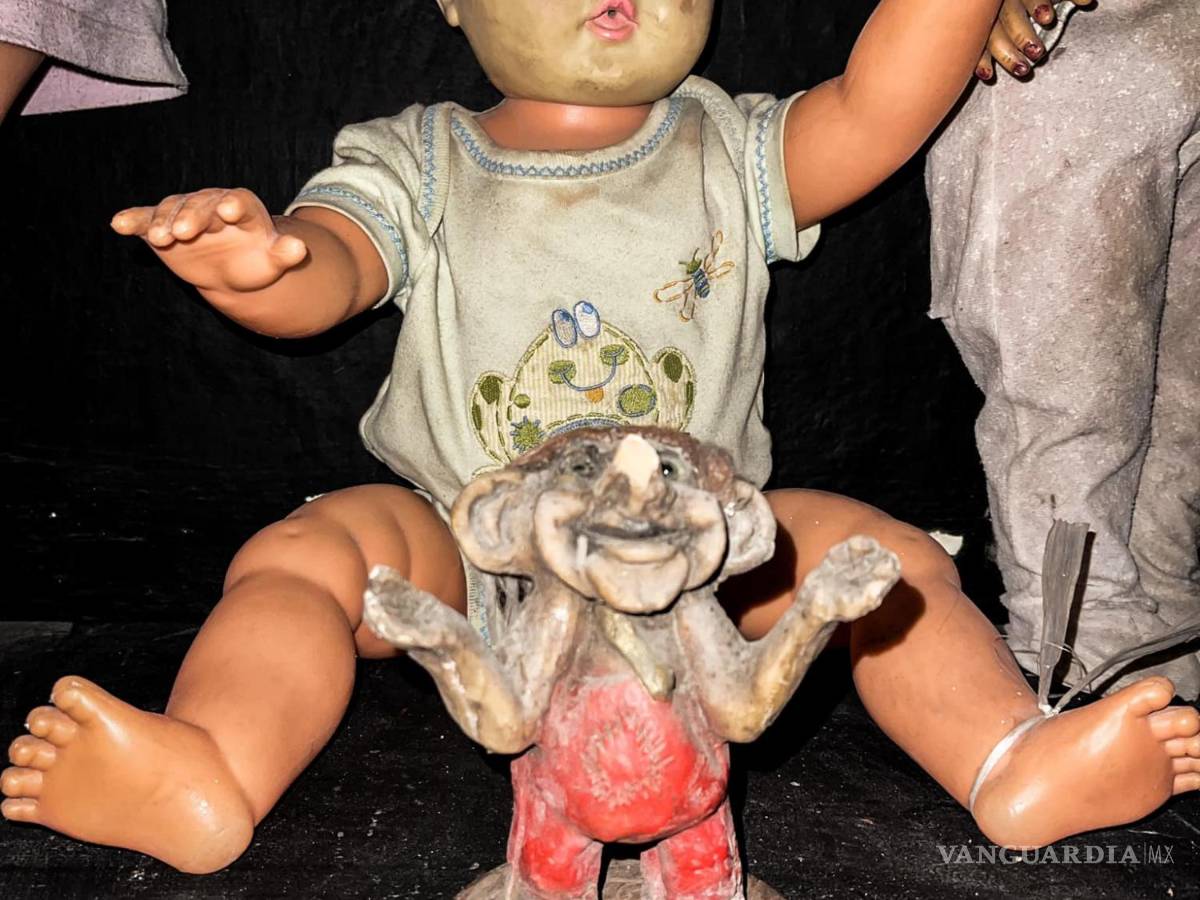 $!En el museo, Los Mortem tienen una colección de objetos.