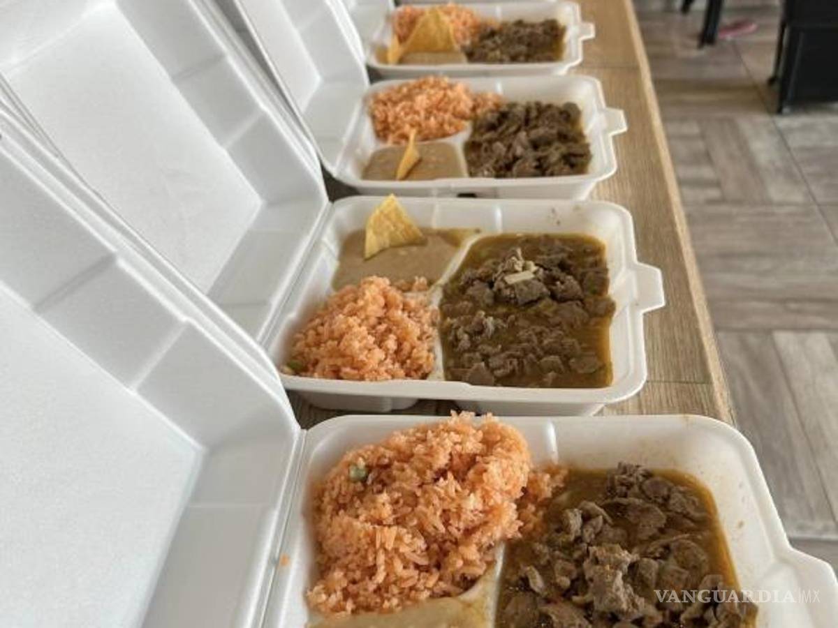 $!La comida para llevar que se vende en Facebook no garantiza estar elaborada con medidas de higiene.