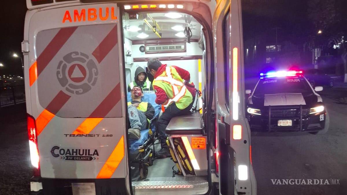 Cuatro trabajadores terminan heridos tras accidente en la carretera Saltillo-Monclova