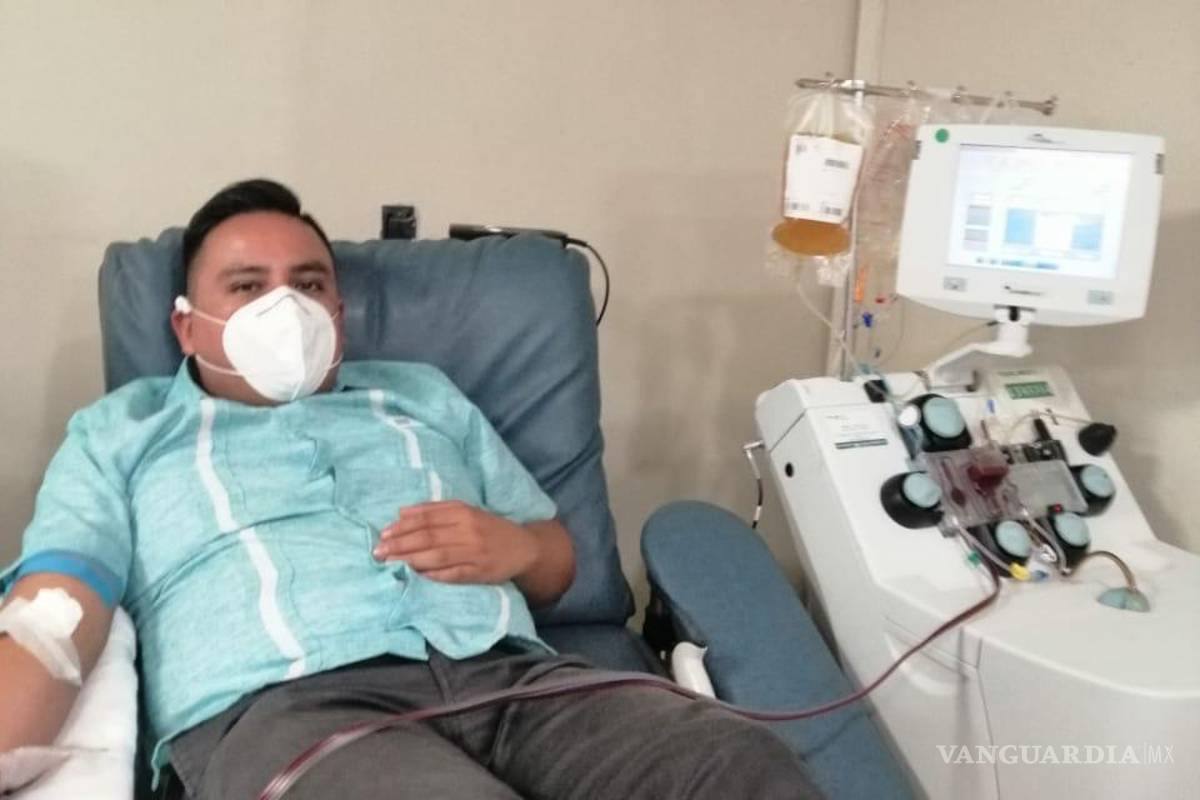 $!Donan plasma médico y enfermero de Monclova