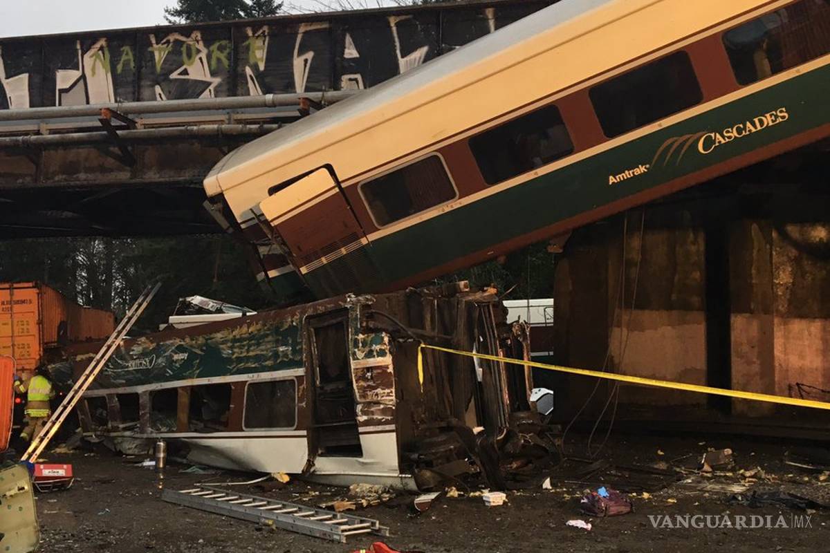 Tren se descarrila en el estado de Washington; reportan muertos y heridos