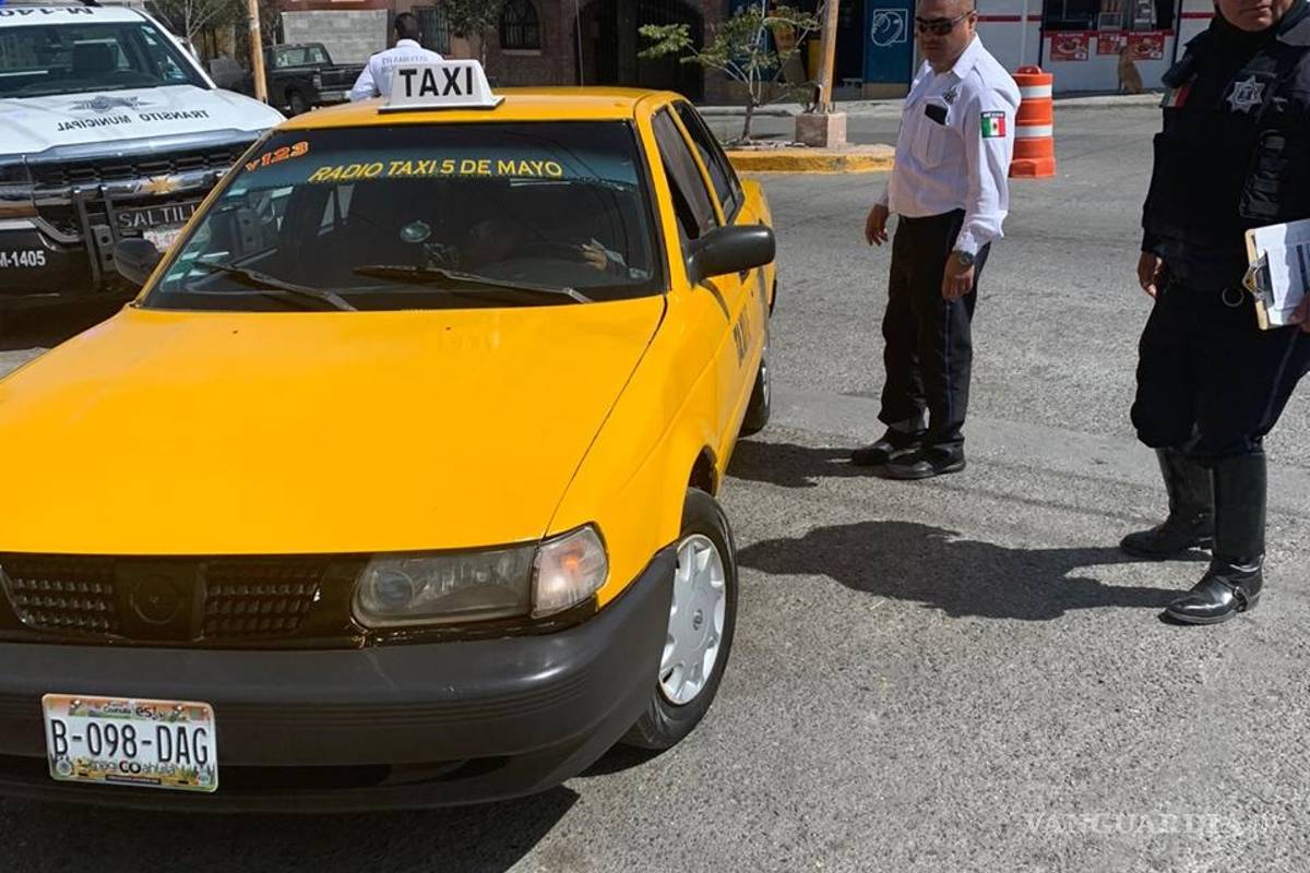 Más seguridad con operativo de revisión de taxis en Saltillo