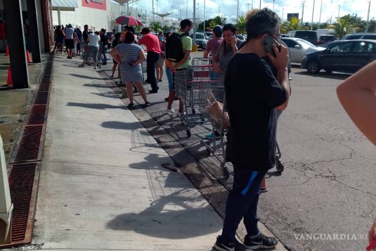 $!Compras de pánico y toque de queda en Quintana Roo por Delta (sigue su trayectoria en vivo)