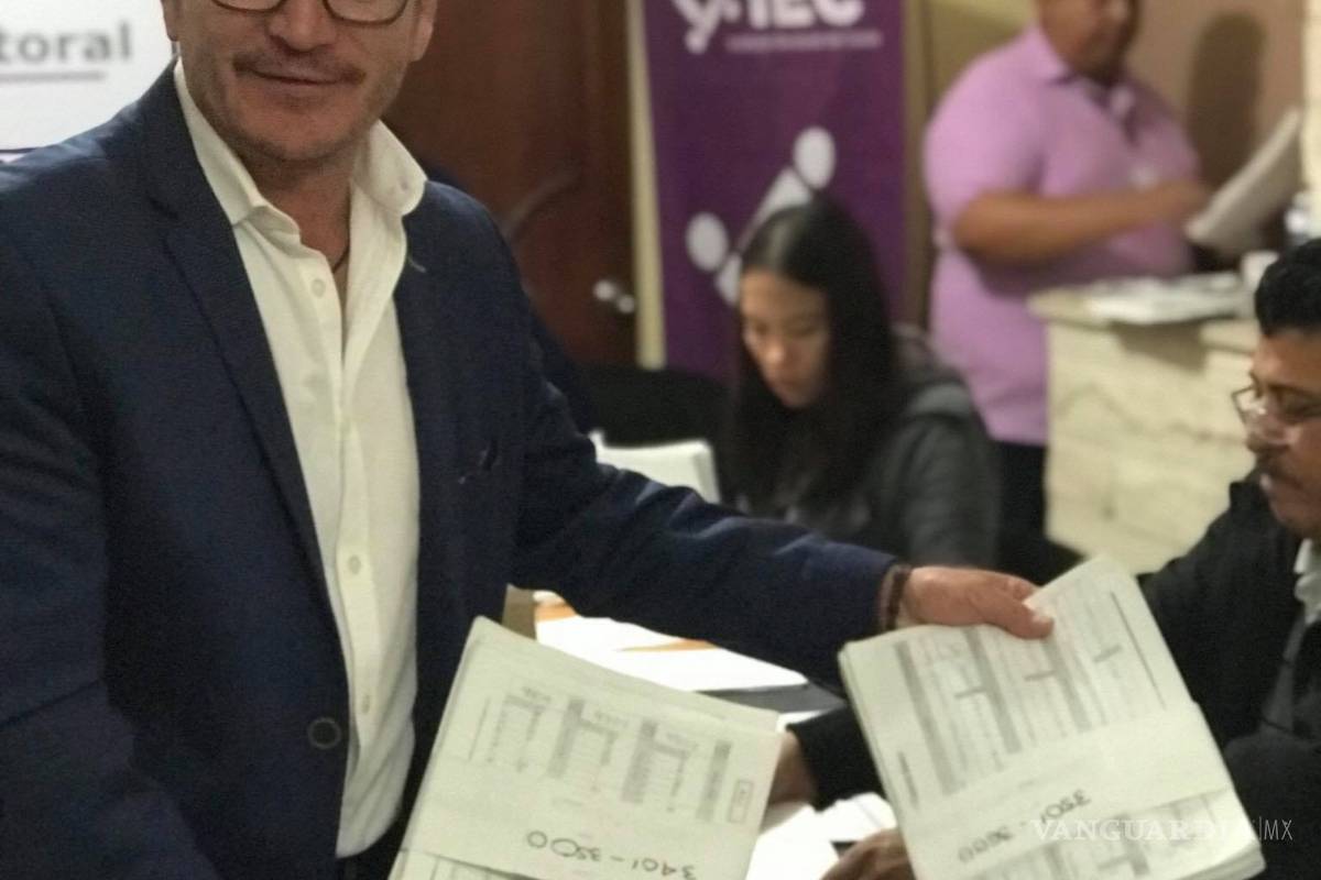 César Flores consigue 10 mil firmas para convertirse en candidato independiente en Monclova