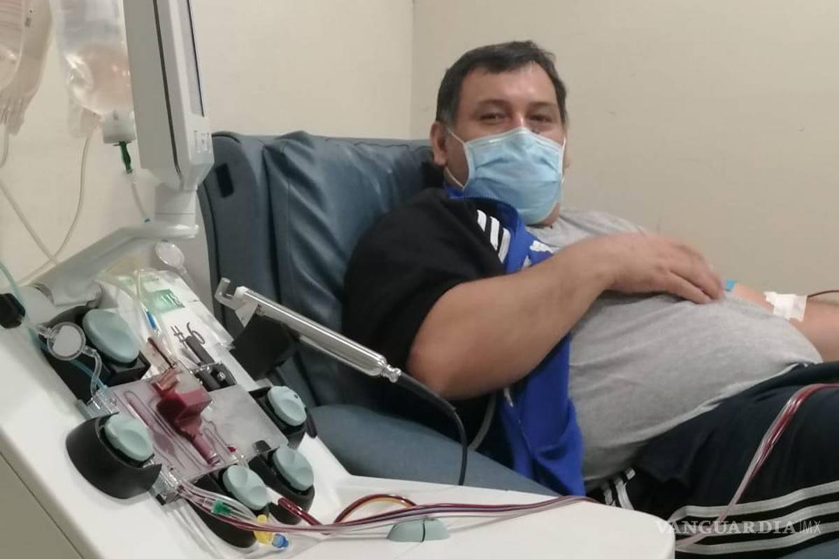 $!Donan plasma médico y enfermero de Monclova