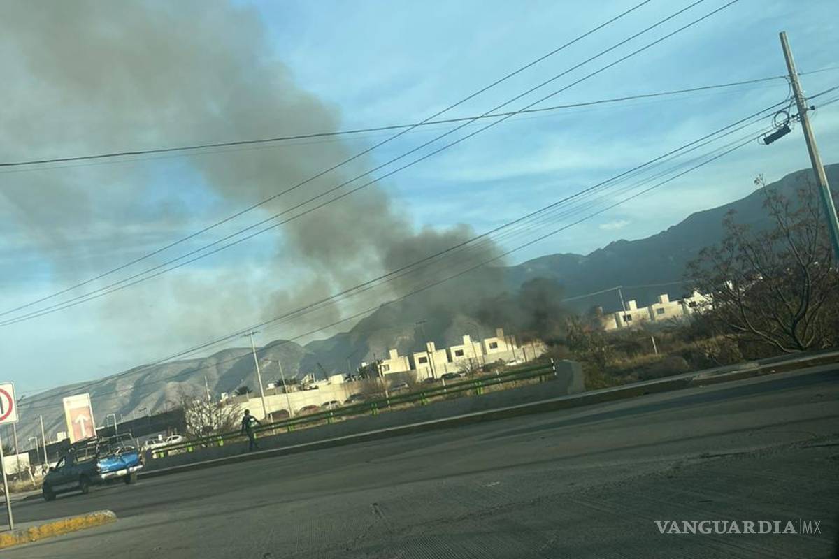 Se incendian lotes baldíos mientras eran limpiados al norte y sur de Saltillo