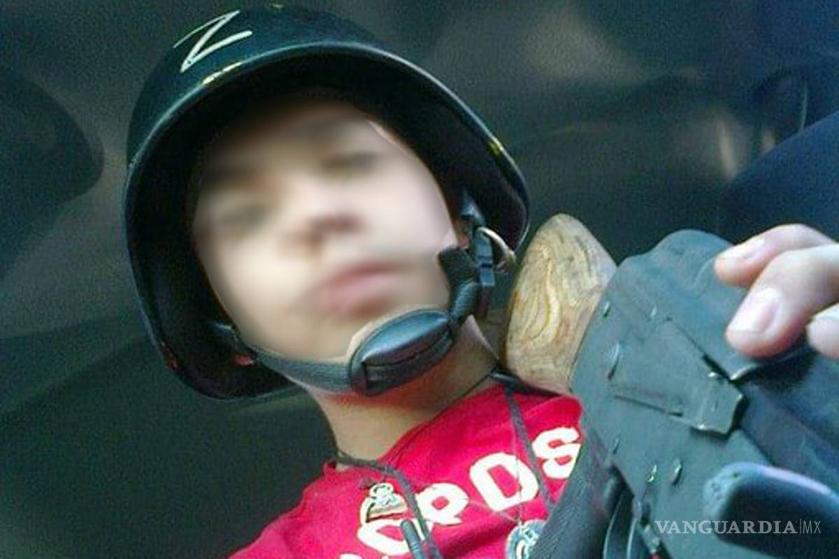 'El Brackets'... otro niño sicario de la 'Tropa del Infierno' del Cártel de Noreste se exhibe en camionta blindada (video)