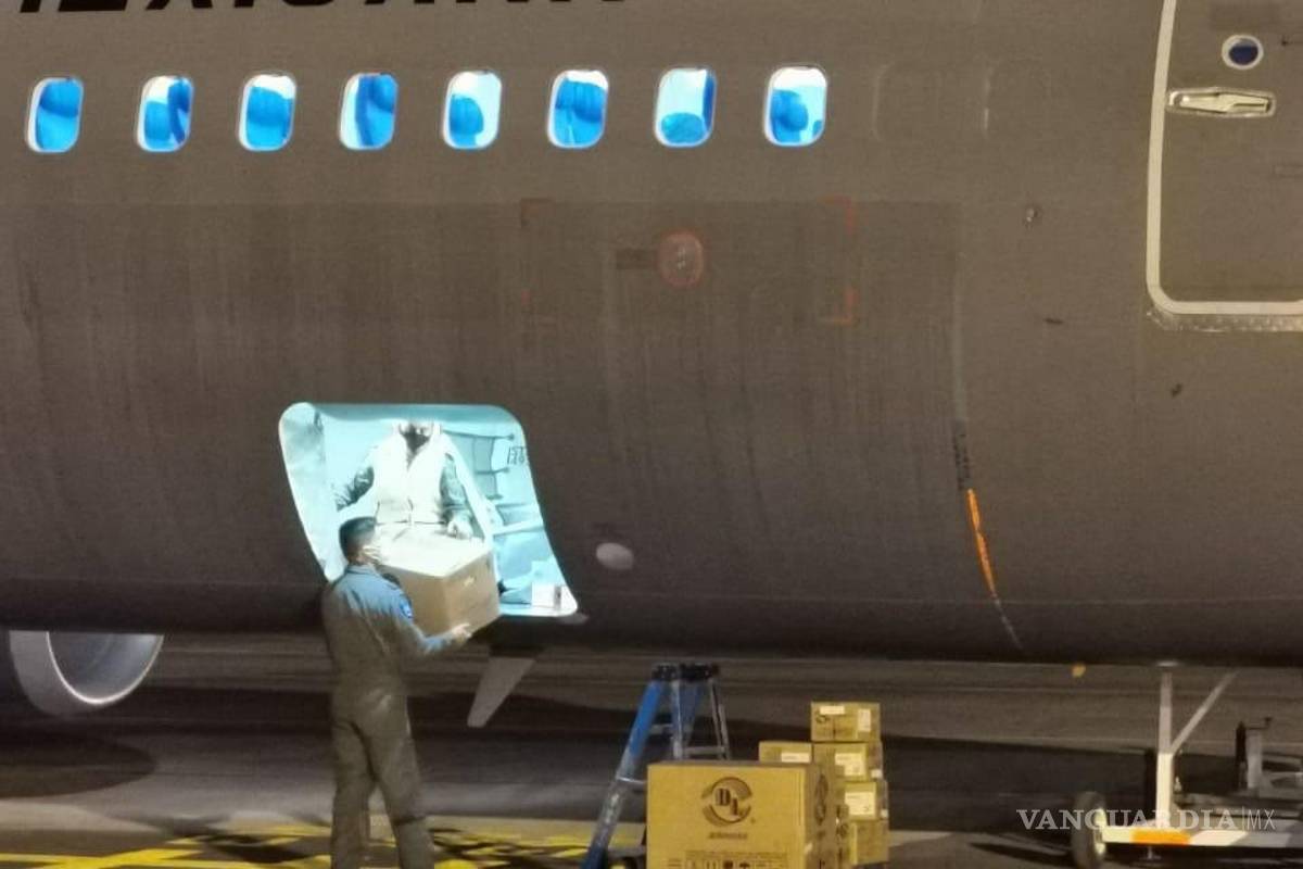 Arriba tercer lote de vacunas contra el SARS-CoV-2 a Coahuila