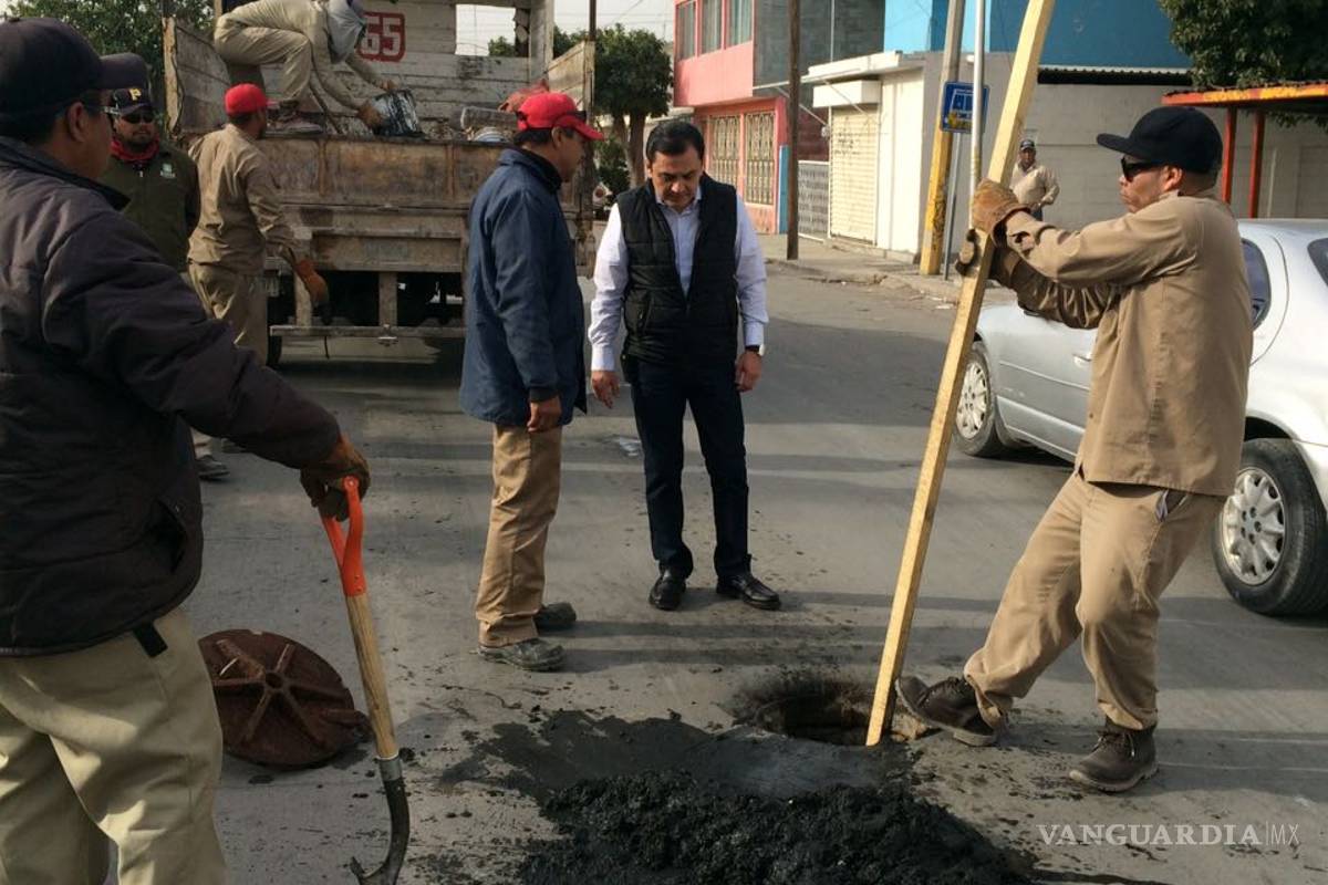 Simas Torreón extiende operativos de limpieza de redes en colonias