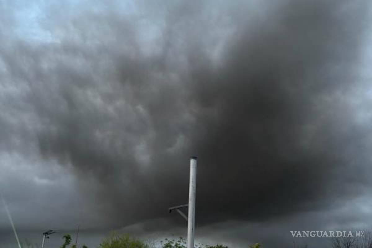 $!Una gran nube de humo se podía apreciar desde diferentes puntos.