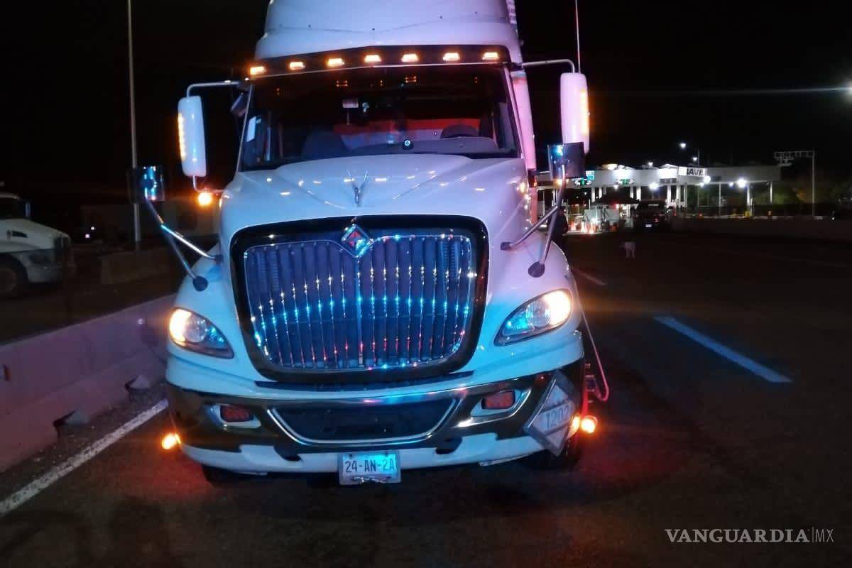 NL: Fuerza Civil decomisa seis tractocamiones; da golpe al “huachicol fiscal”