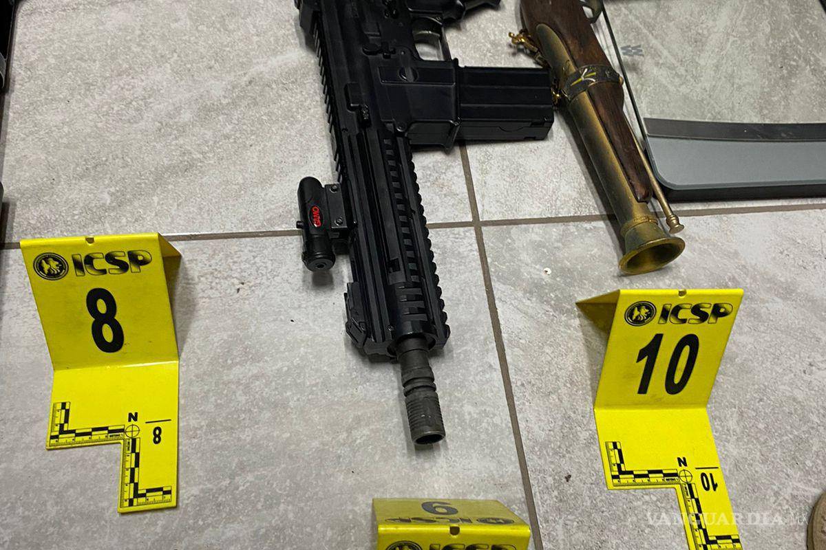 Hallan armas en domicilio cateado en Nuevo León por violencia familiar