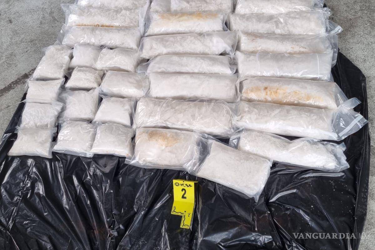 Detienen a tres hombres con 102 kilos de droga en Ciénega de Flores, NL