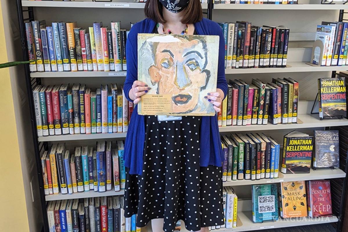 48 años después, hombre devuelve a biblioteca un disco de Bob Dylan