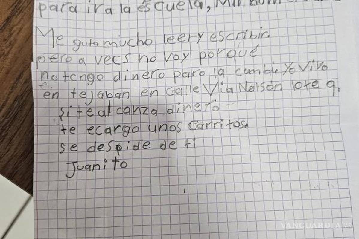 $!El chef llevó una cena navideña a la humilde casa de Juanito en Ramos Arizpe, después de que el niño conmoviera a la comunidad al pedir zapatos para asistir a la escuela.