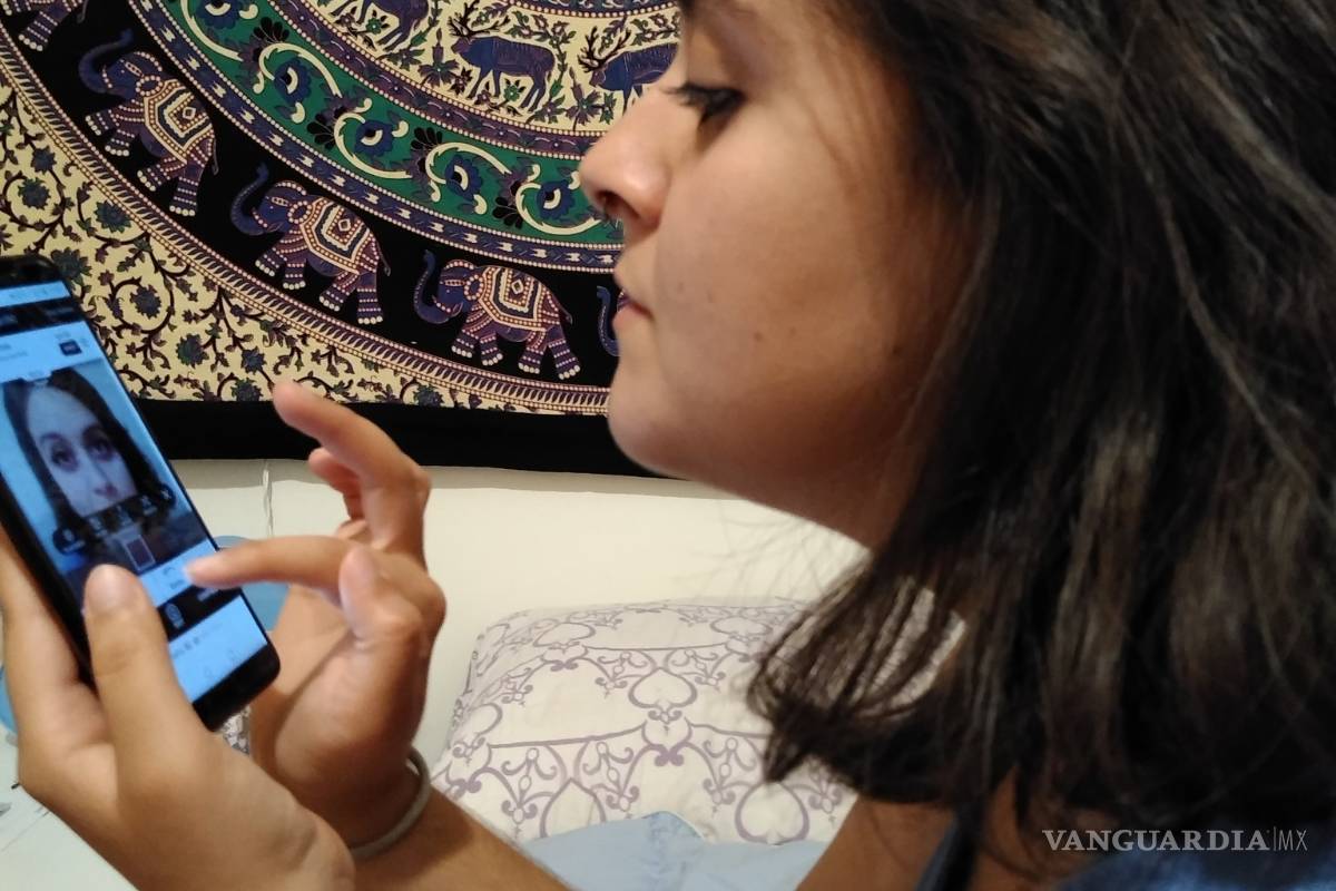 $!Technobeauty, maquillaje en un “smartphone”