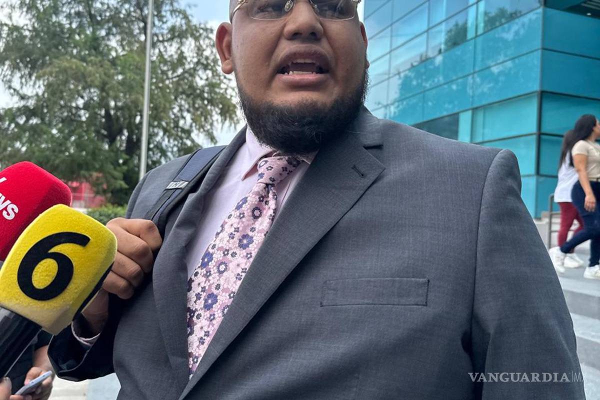 Acude “El Jaguar” a presentar denuncia contra el papá de Debanhi Escobar en la Fiscalía de NL