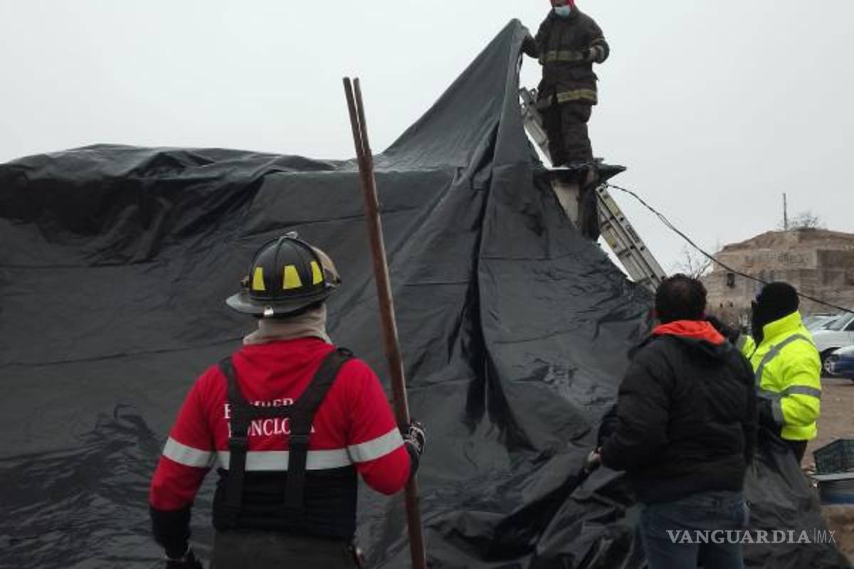 Casi 100 familias de Monclova viven a merced de intenso frío
