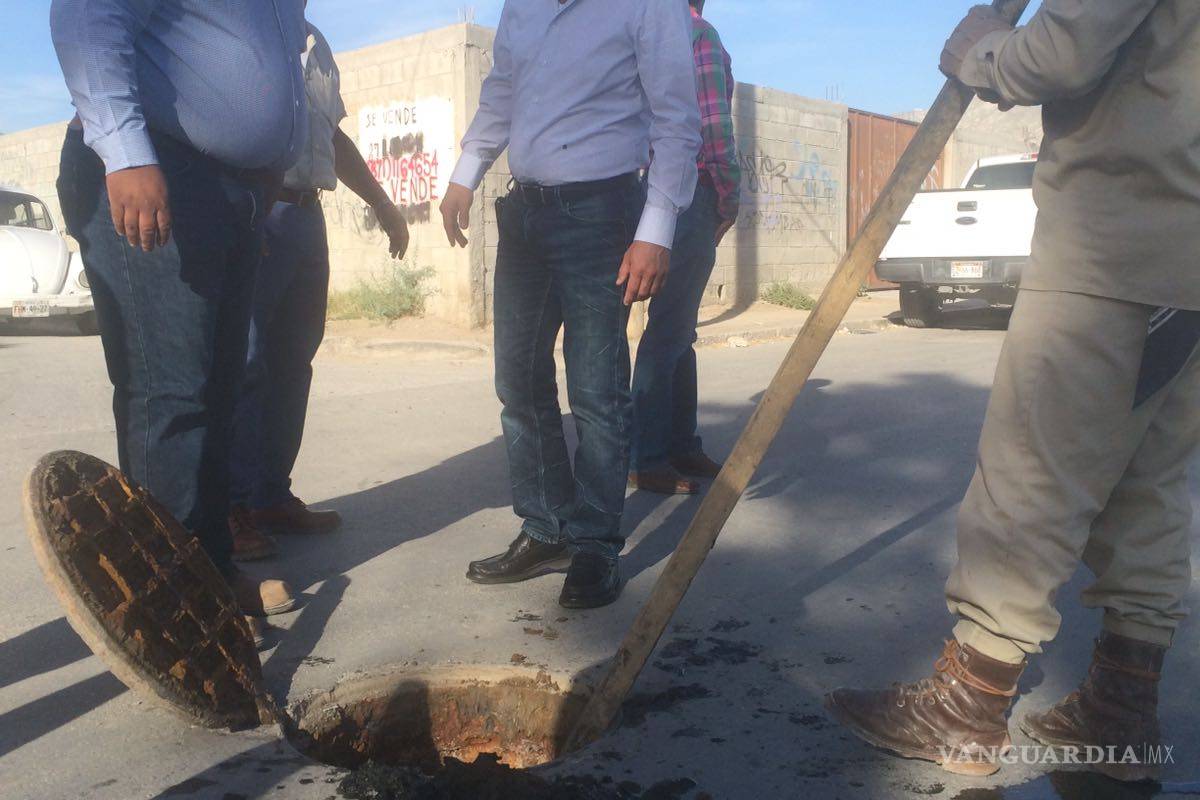 $!Limpia Simas Torreón redes de drenaje en Impulso Comunal y Los Arenales