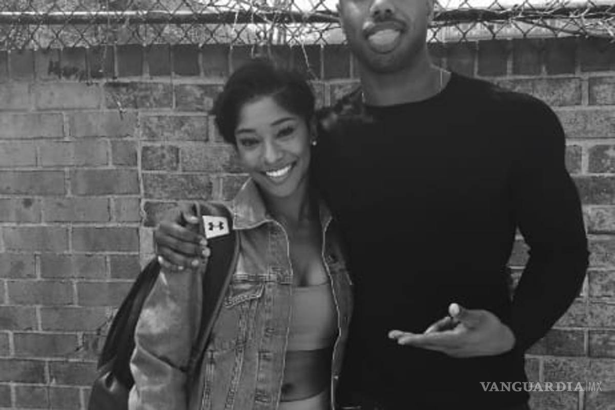 Conoce a la estudiante que invitó un smoothie a Michael B. Jordan