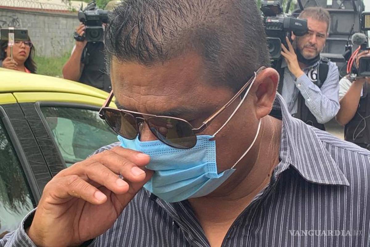 Padre de Debanhi acusa a taxista de acosar a su hija y lo responsabiliza de su muerte