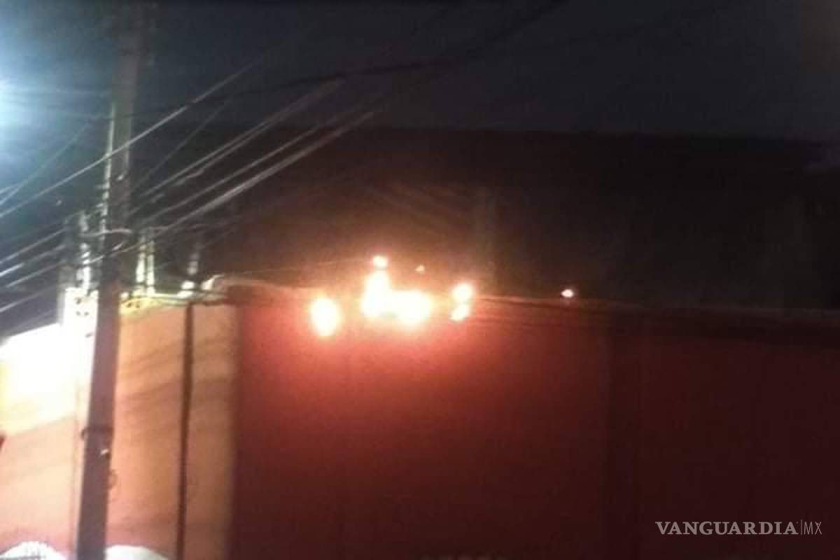 Reportan conato de incendio por corto circuito en centro de Saltillo