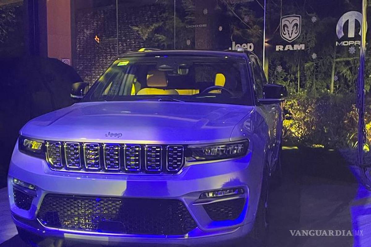 Stellantis presenta 19 modelos de vehículos; lanza su primer auto completamente eléctrico