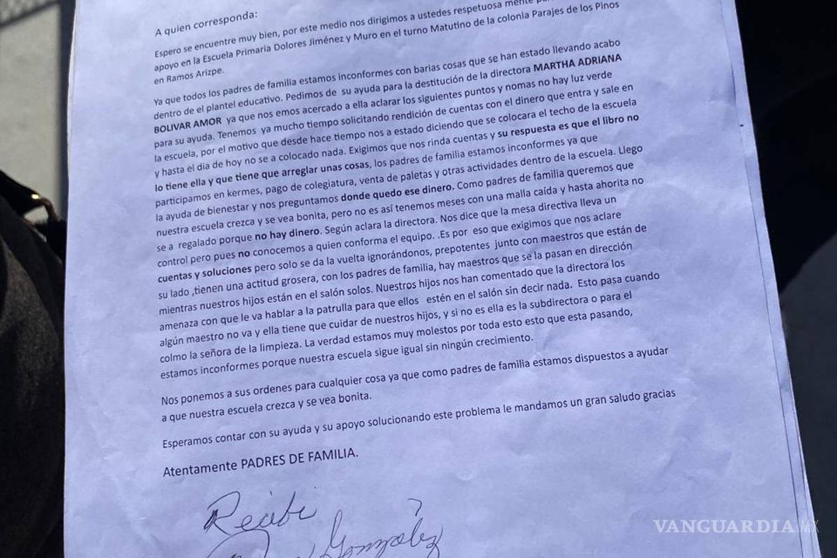 Padres de familia exigen destitución de la directora de primaria en Ramos Arizpe