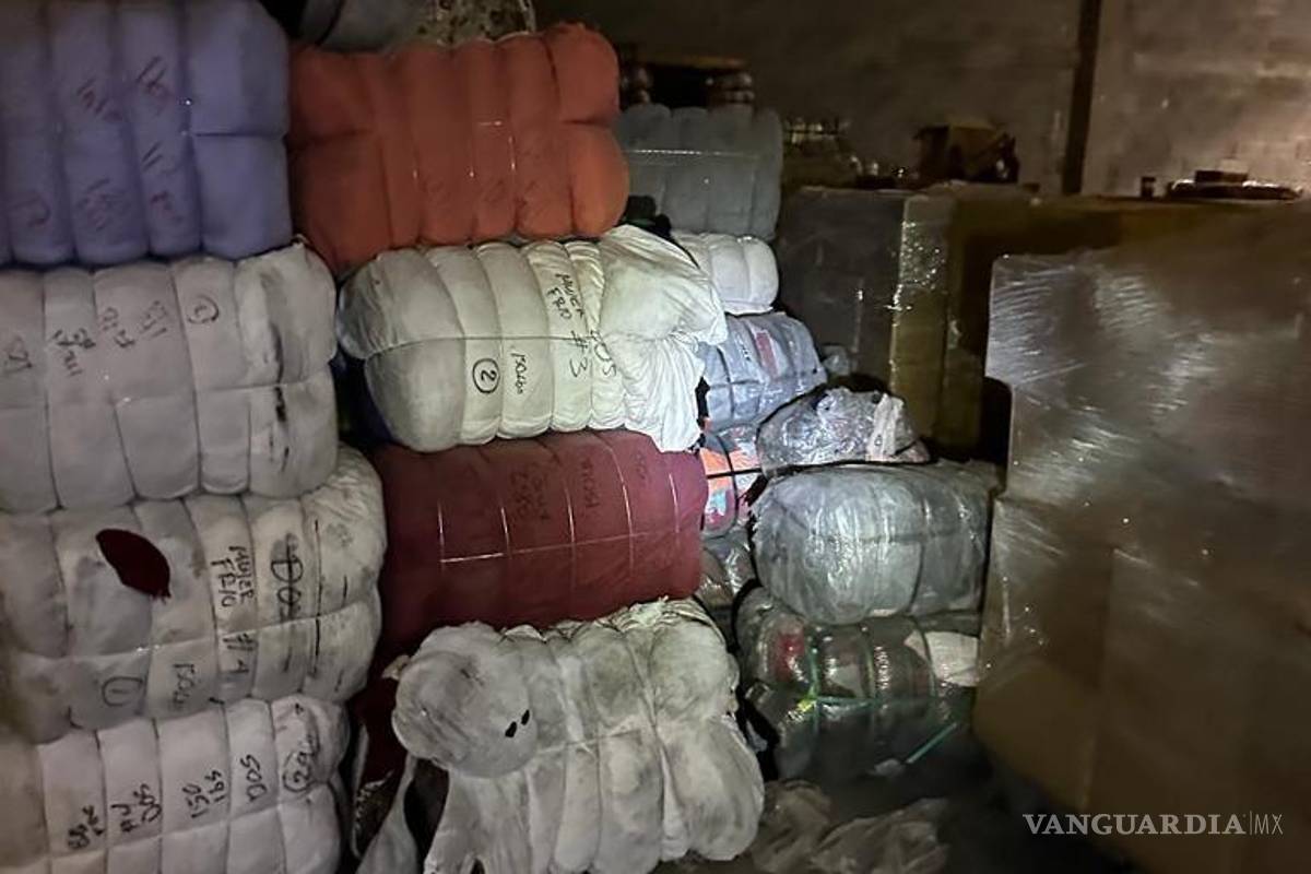 Aseguran ropa, zapatos y whisky en cateo a bodega en Apodaca, NL