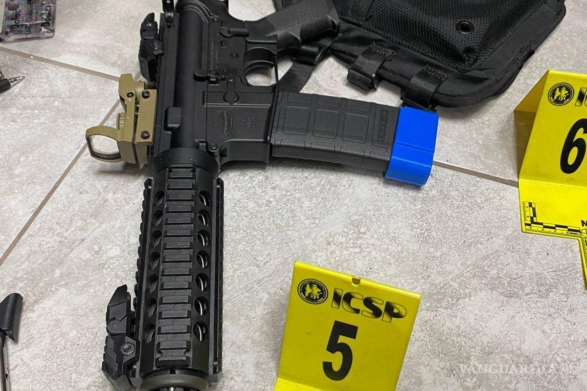 Hallan armas en domicilio cateado en Nuevo León por violencia familiar