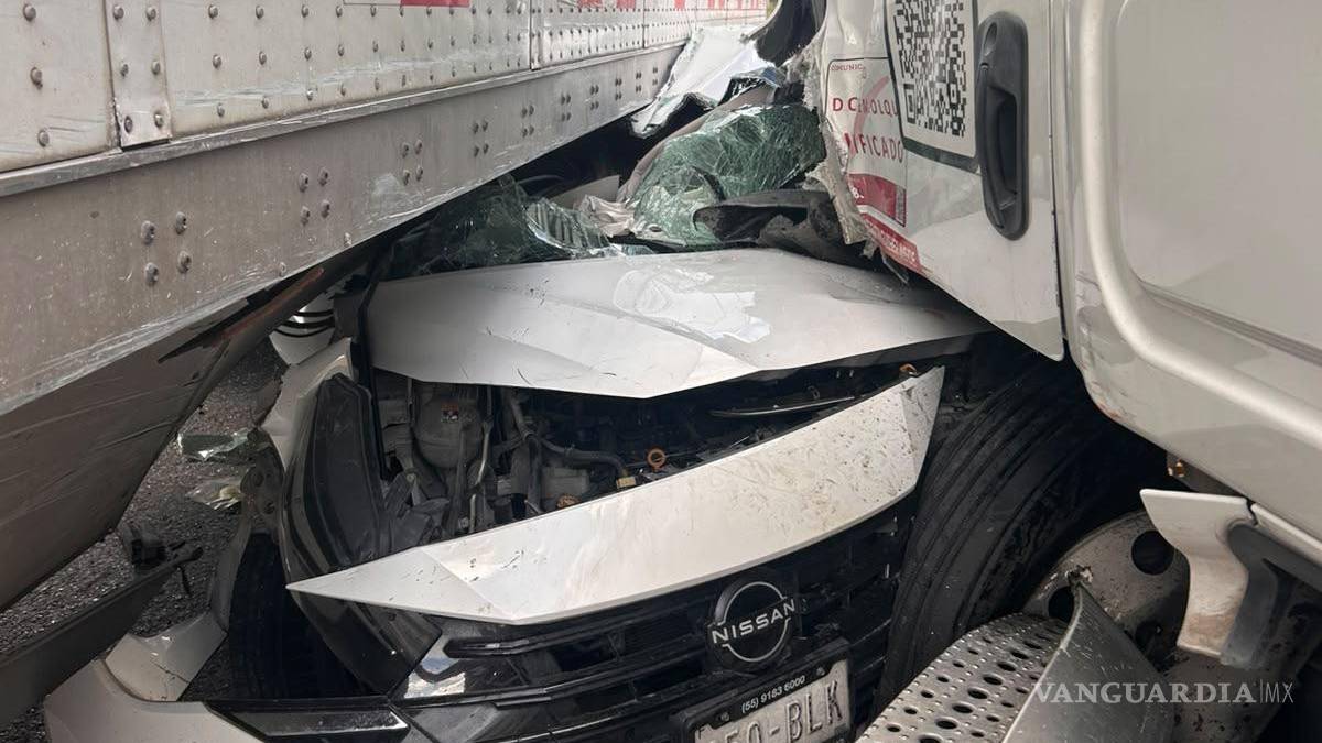 Accidente de vehículos de carga deja un muerto, en Ramos Arizpe