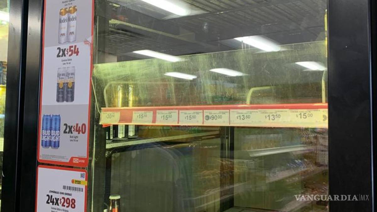 Coahuila: ‘tienditas’ reportan 3semanas sin cerveza; gasolina premium también escasea