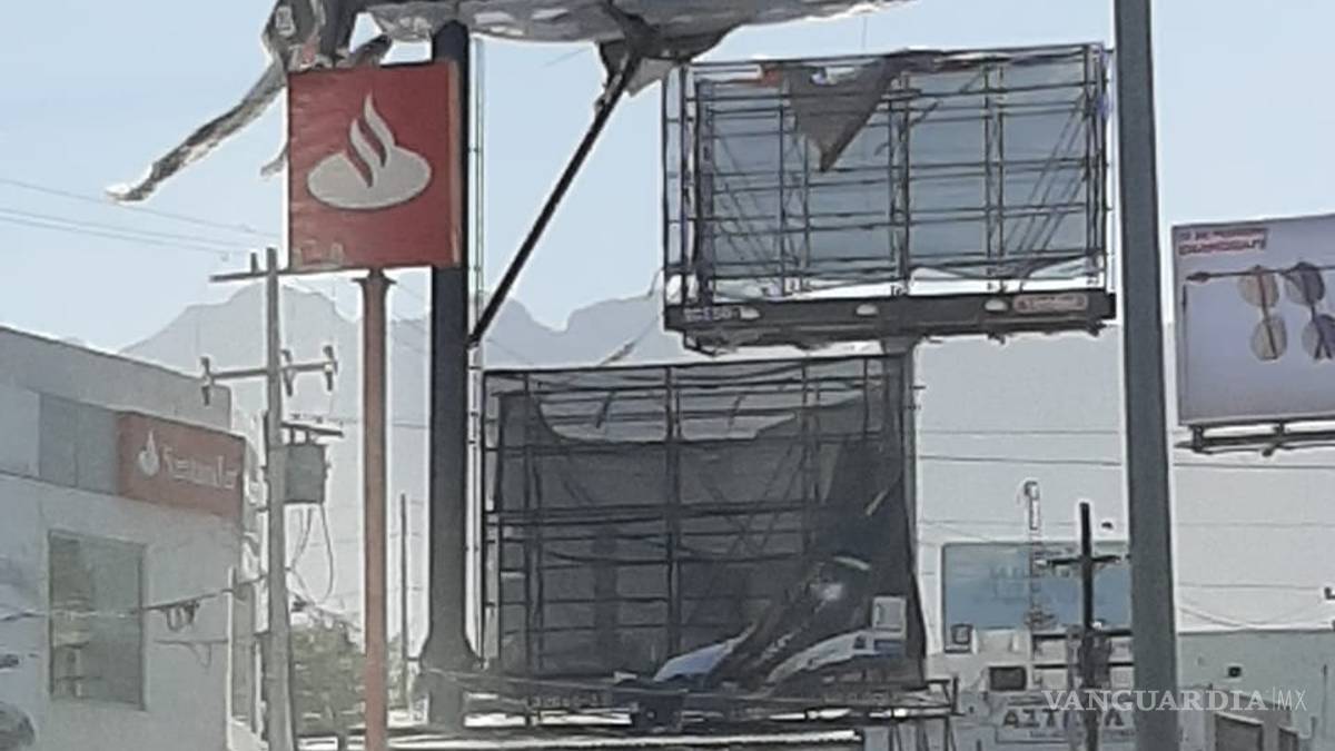 Fuertes vientos en Monterrey y su zona metropolitana dejan daños materiales