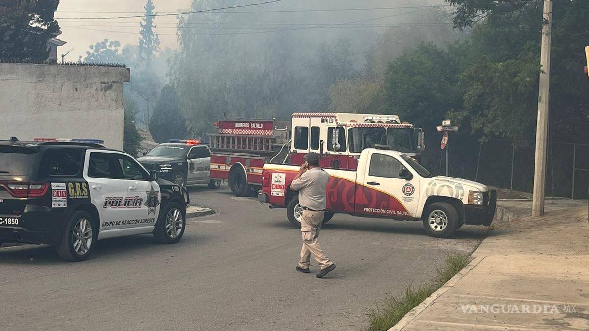 Incendio en arroyo en Saltillo se sale de control: dura 24 horas