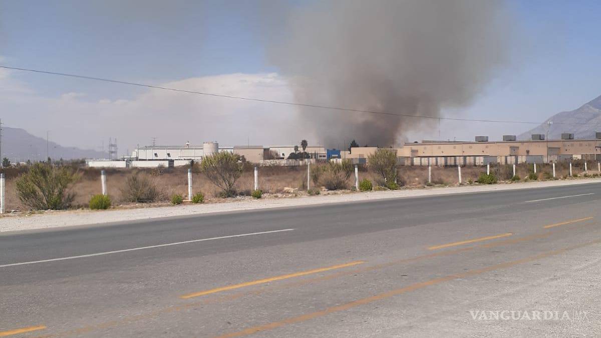 Saltillo: supuesto incendio en Stellantis moviliza a Bomberos; era en un terreno baldío