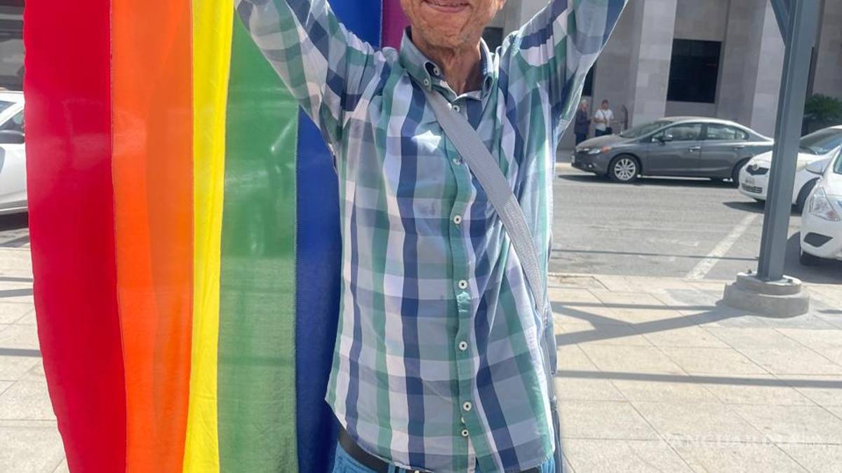 Nuevo León: Drag Queens protestan contra prohibición de shows LGBT+ en San Nicolás