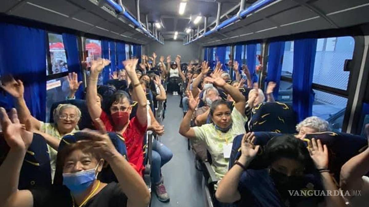 ‘Gozamos como chiquillos’; adultos mayores de asilo visitaron la Feria Saltillo (video)