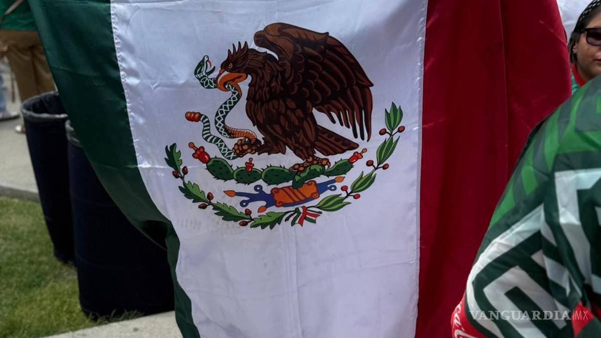 Fan Fest en Monterrey arranca con júbilo por triunfo de México
