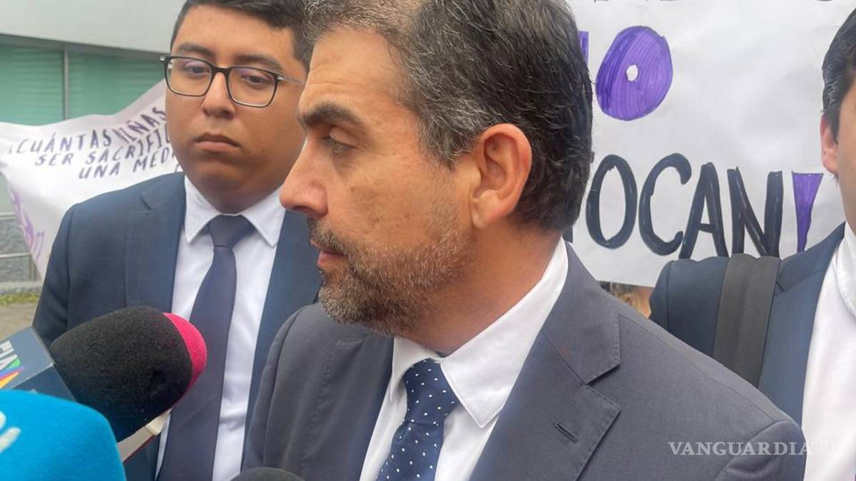 ‘Vienen a manifestarse cuando debieron cuidar a sus hijas’: abogado de Damazo ‘N’