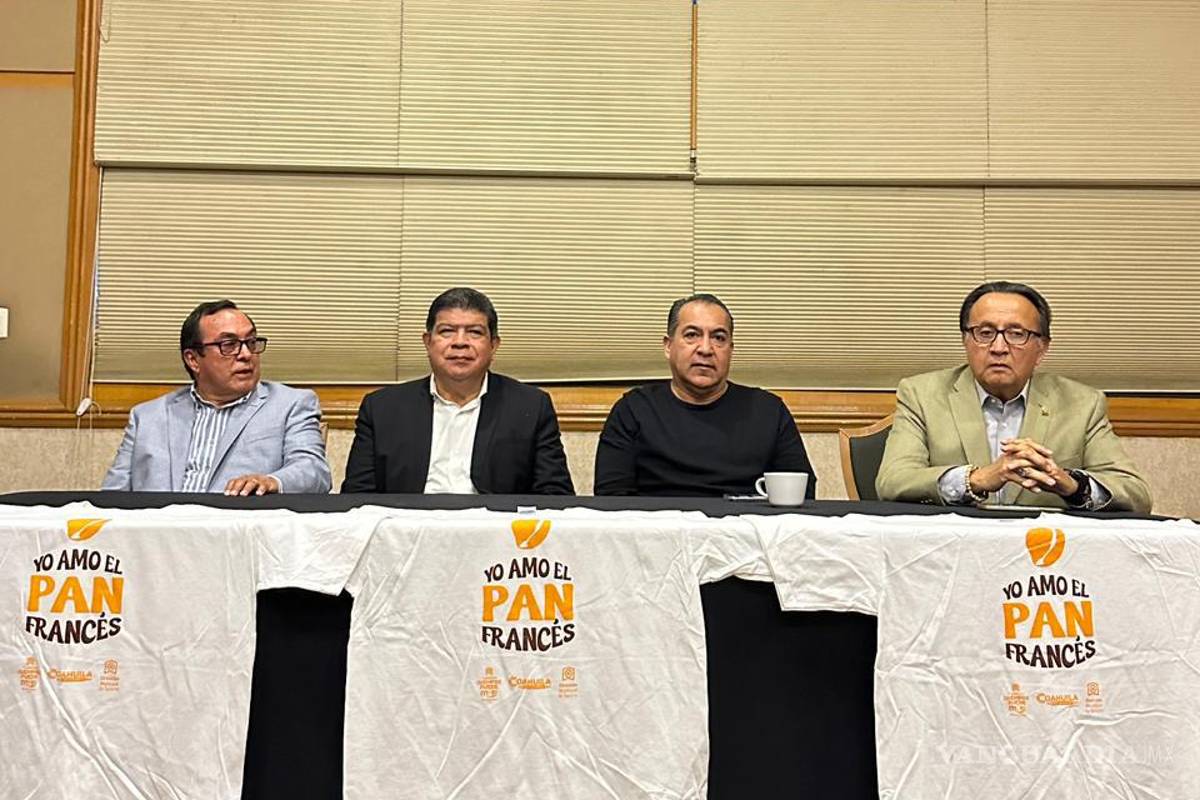 $!Pedro Gerardo Ávila Aguilera rindió protesta como presidente de CANAINPA Región Laguna.