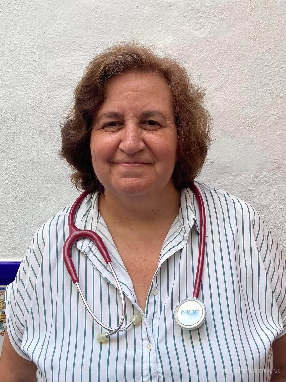 $!La doctora Rosa María Nieto Villarubia, coautora de Nutrirse ConCiencia, es médico de familia y especialista en Medicina Familiar y Comunitaria.