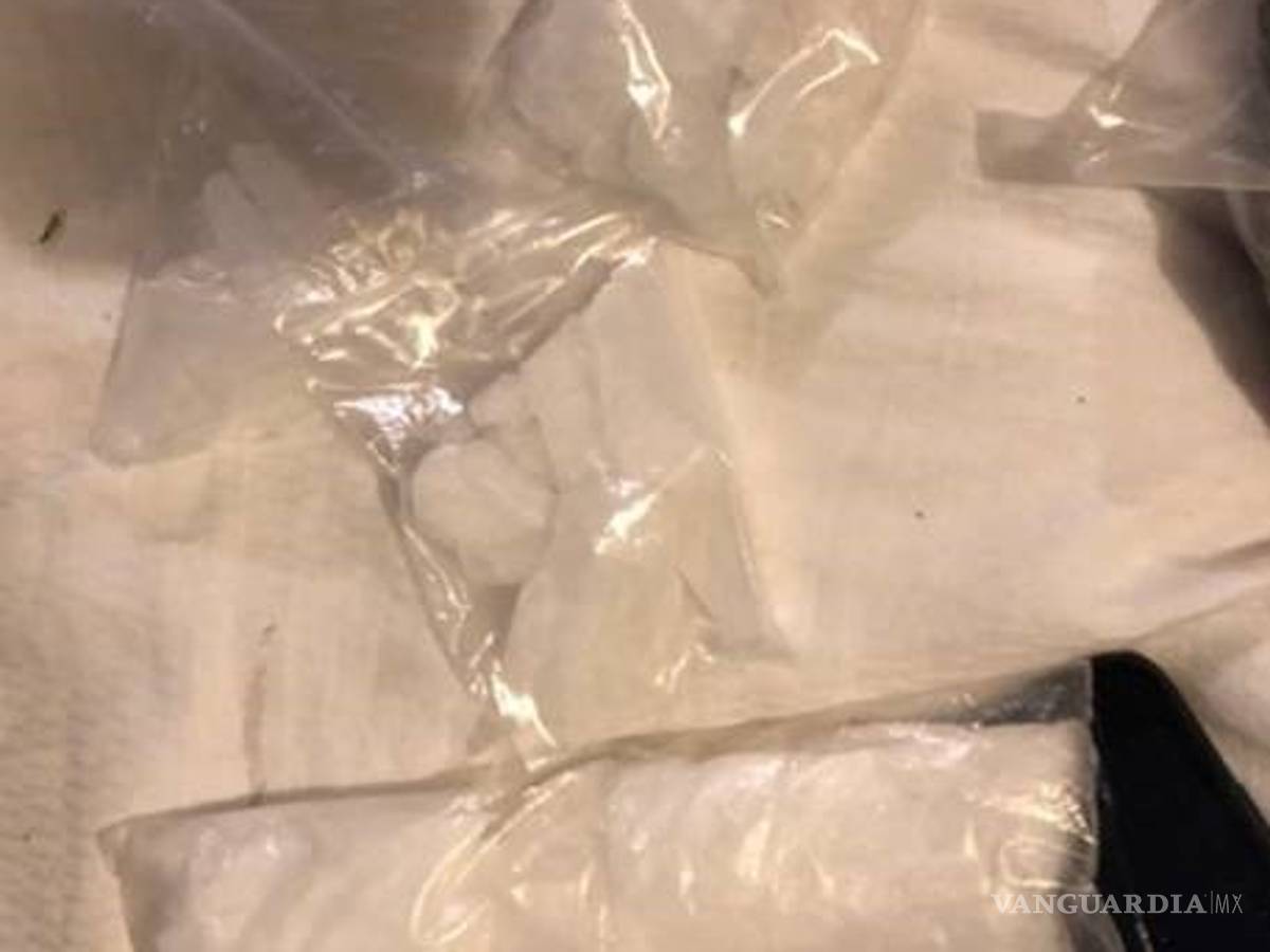 $!Arrestan a tres 'polleros' y doce indocumentados en Eagle Pass