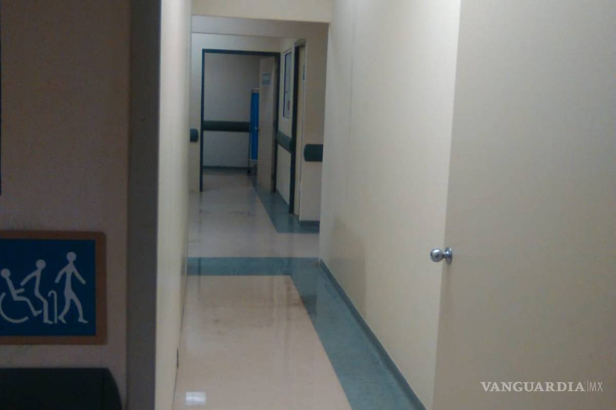 $!Lluvias revelan gran cantidad de goteras en el Centro Estatal del Adulto Mayor en Saltillo