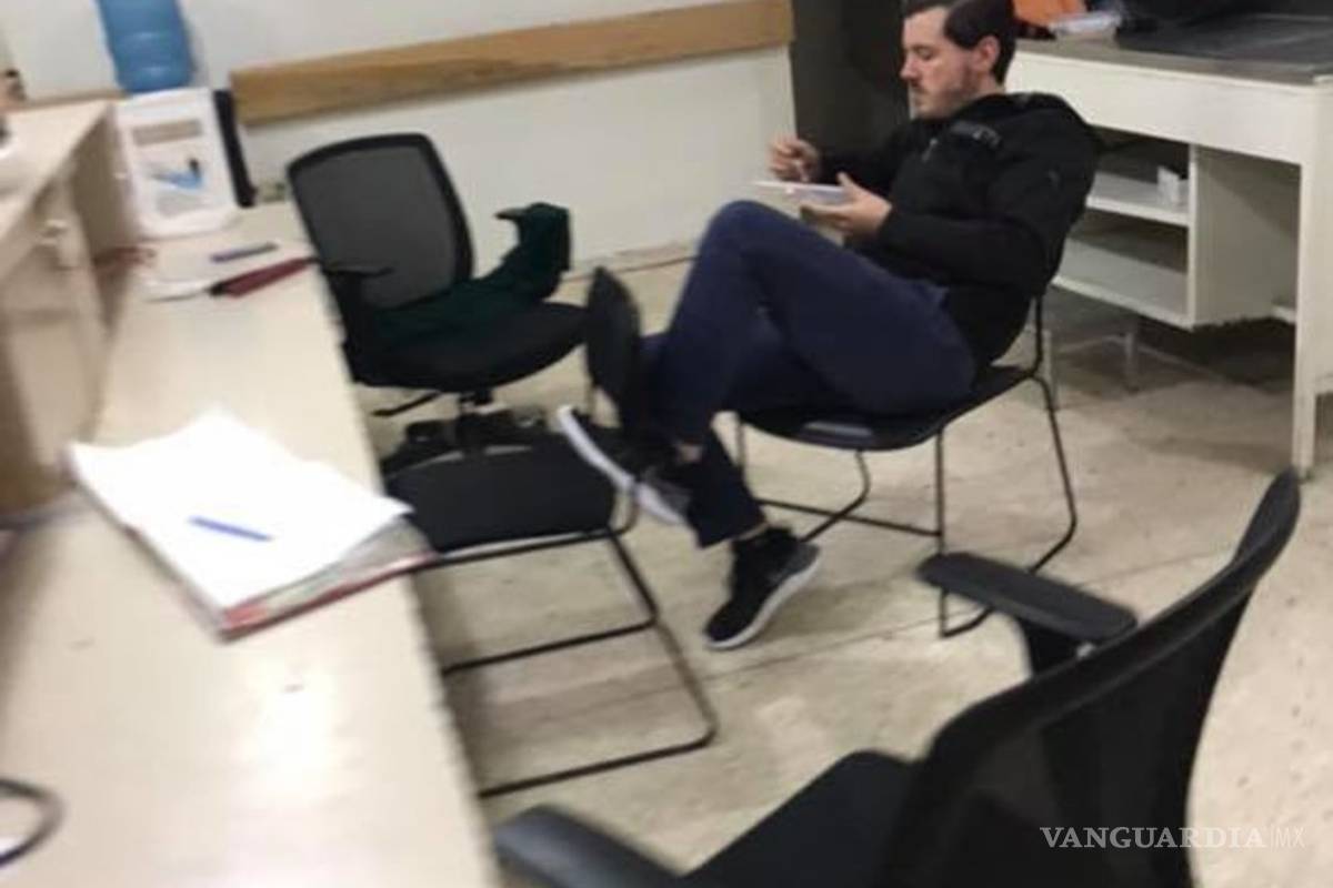 Dan de baja a doctor del IMSS Monclova que se negó a atender a una abuelita por estar cenando