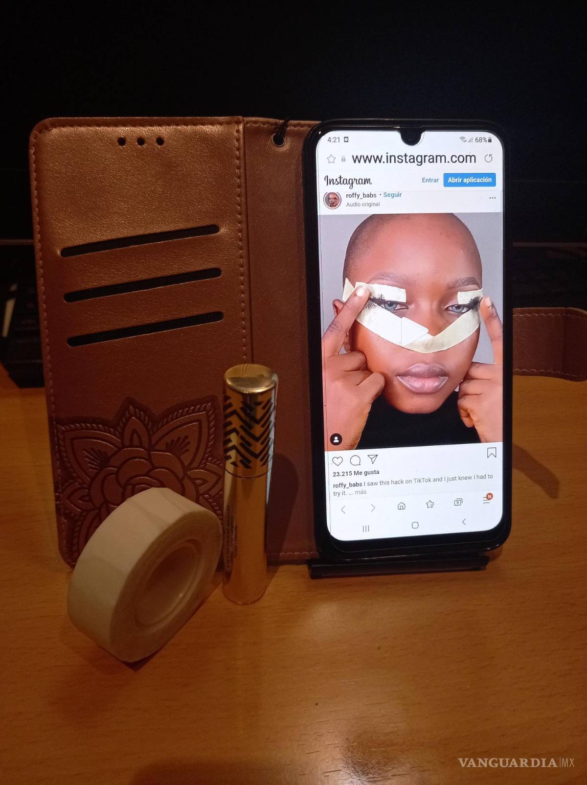 $!En Instagram proliferan los trucos de belleza, pero cuidado que algunos pueden ser peligrosos. EFE/Nora Cifuentes