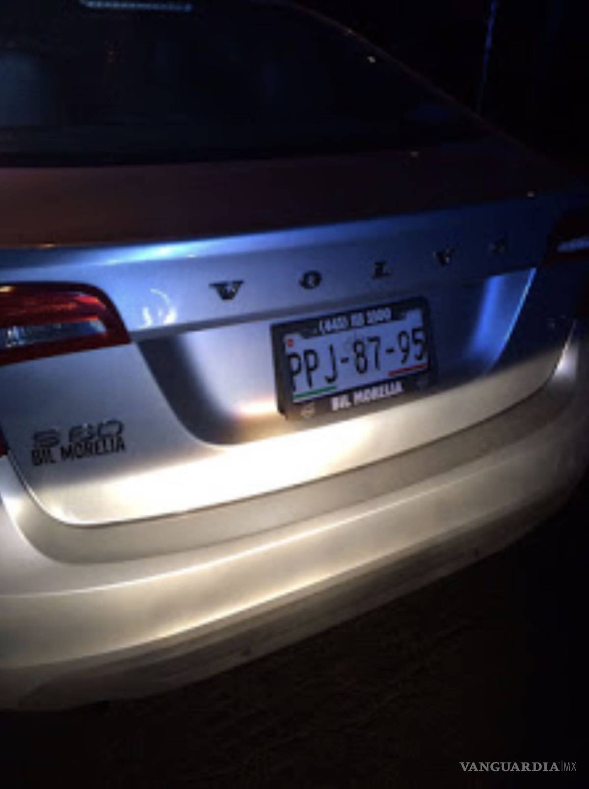 $!Hermano de Marko Cortés intentó sobornar a policía con mil pesos para no ser detenido, lo llaman #Lord1000Pesos